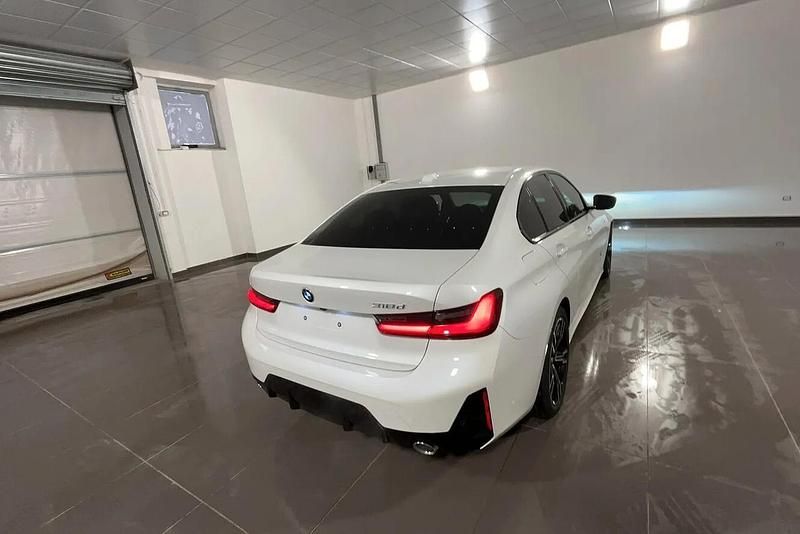 Usata BMW 318 M Sport 149 CV (109 kW) 2025 Bianco Berlina