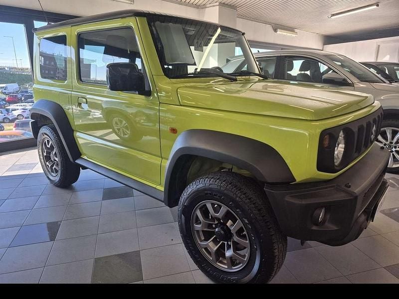 Usata Suzuki Jimny 102 CV (75 kW) 2018 Giallo SUV