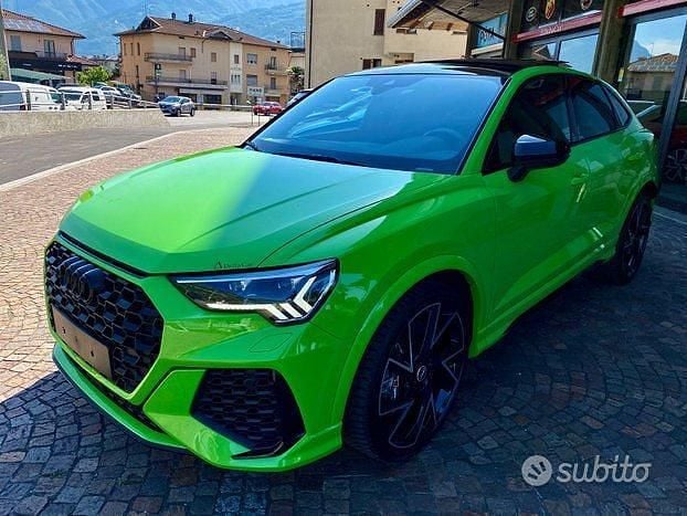 Verde Usata 2022 Audi RS Q3 Sportback Ambiente SUV | 54.000 € (Buon prezzo) - Immagine 1/4