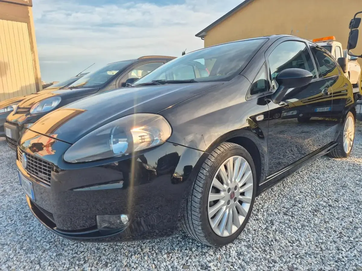 Usata Fiat Grande Punto 120 CV (88 kW) 2009 Utilitaria