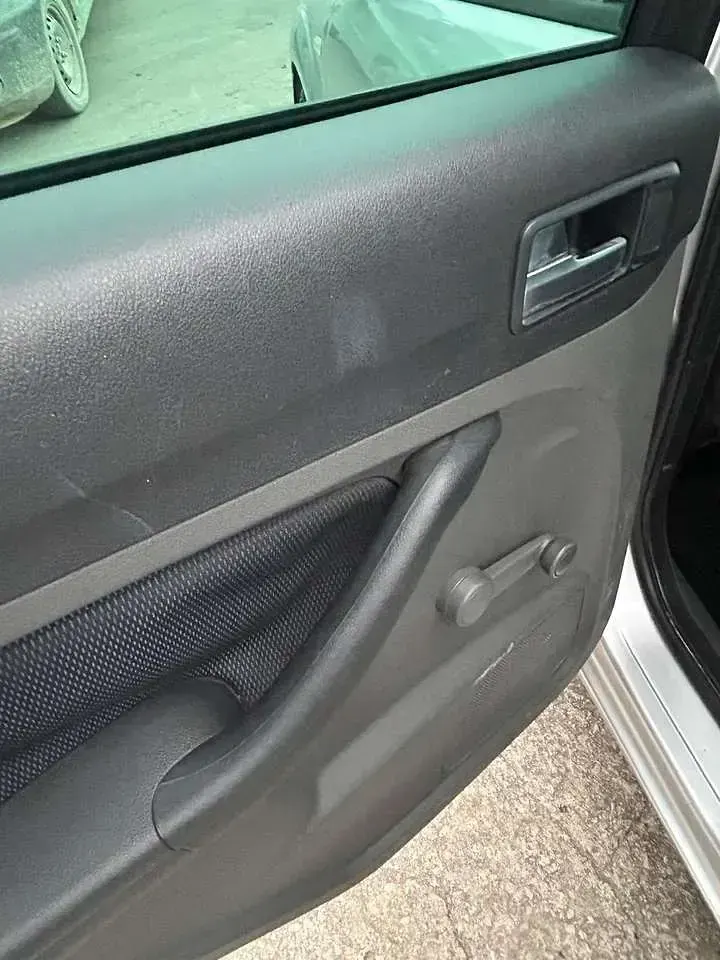 Usata Ford Focus Style 110 CV (80 kW) 2007 Grigio Station wagon