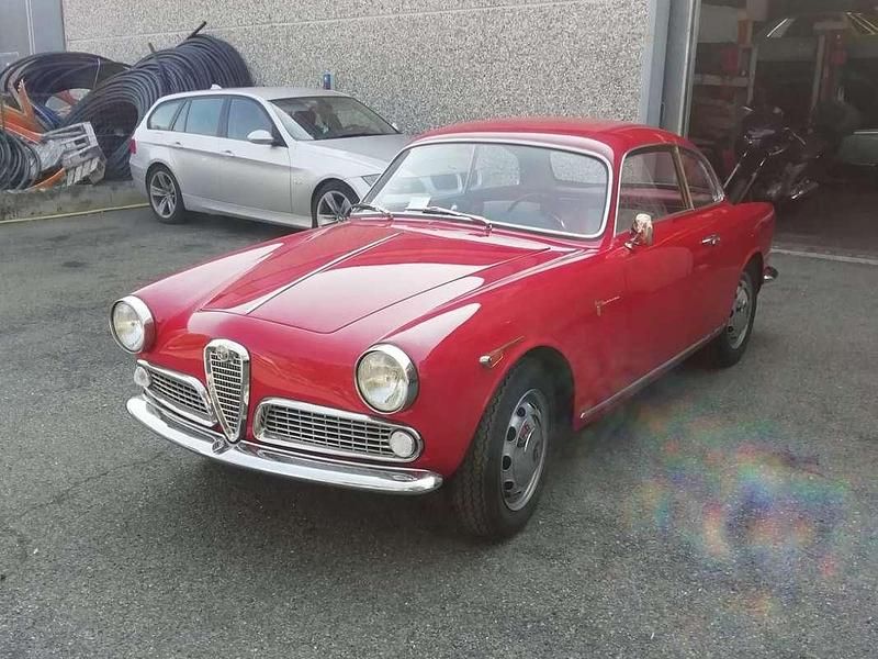 Rosso Usata 1961 Alfa Romeo Giulietta Sprint Due volumi | 99.000 € - Immagine 1/4