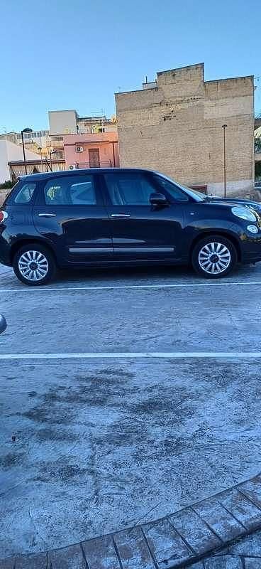 Usata 2015 Fiat 500L Living Monovolume | 6500 € (Ottimo prezzo) - Immagine 1/4
