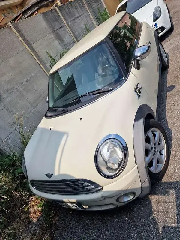 Usata Mini ONE 95 CV (69 kW) 2009 Utilitaria