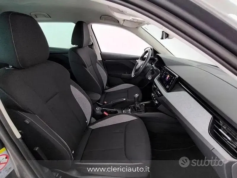 Usata Skoda Kamiq Selection 116 CV (85 kW) 2025 Grigio SUV