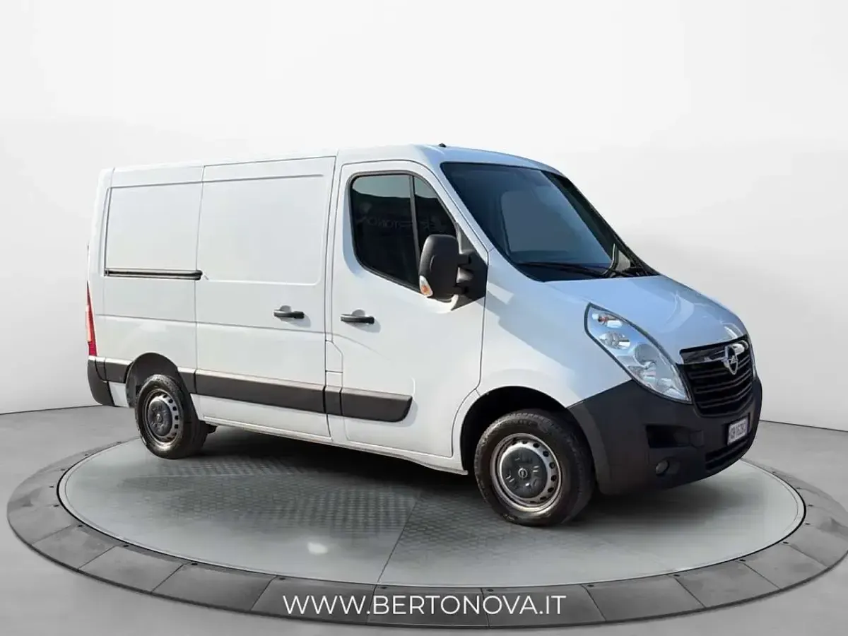 Usata Opel Movano 110 CV (80 kW) 2020 Bianco Monovolume