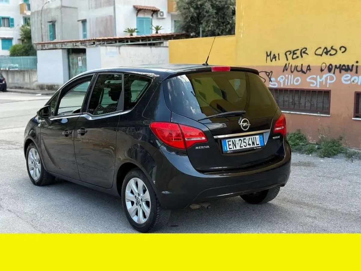 Usata Opel Meriva 95 CV (69 kW) 2013 Other Monovolume