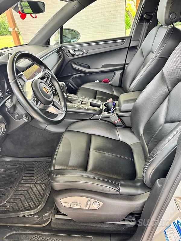 Usata Porsche Macan 245 CV (180 kW) 2021 Grigio SUV
