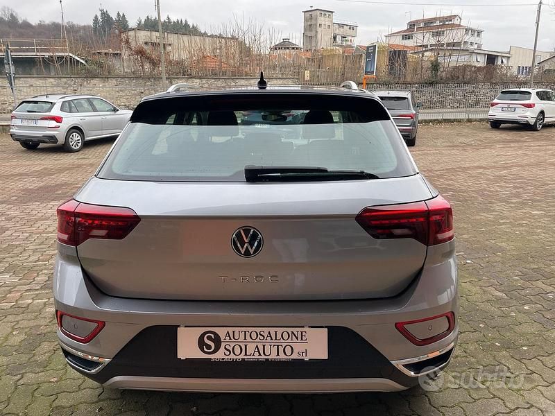 Usata VW T-Roc Style 116 CV (85 kW) 2025 Grigio SUV