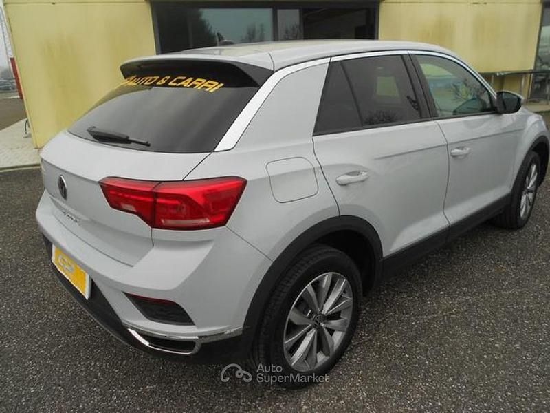 Usata VW T-Roc Life 150 CV (110 kW) 2022 Bianco pastello SUV