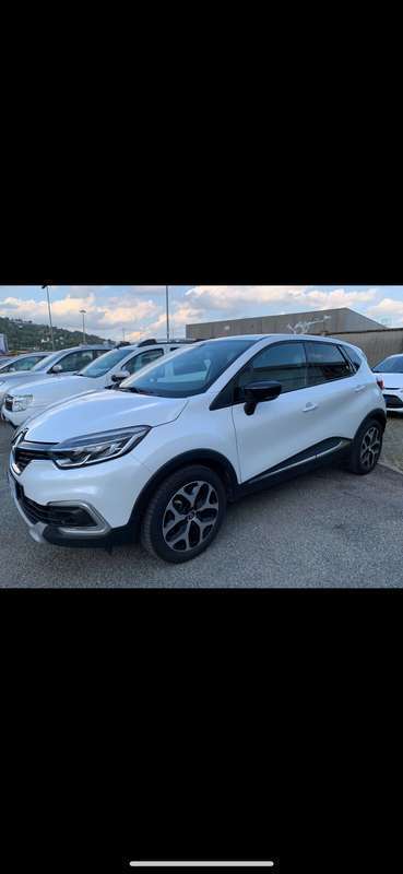Usato 2019 Renault Captur 0.9 Benzin 90 CV (17.000 €)