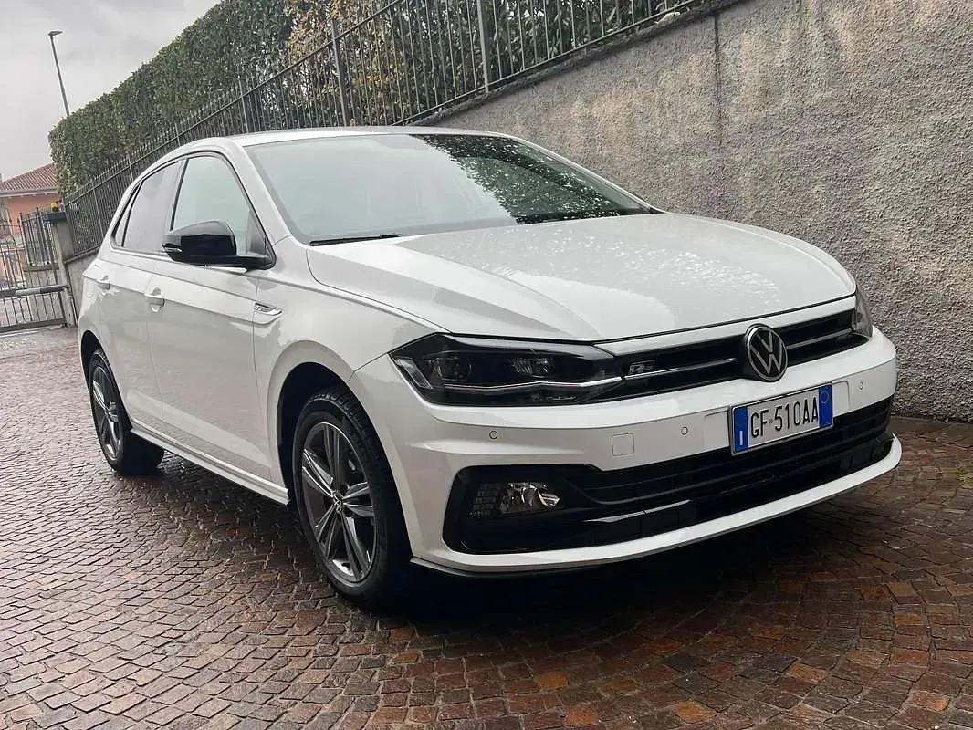 Usata VW Polo Sportline 90 CV (66 kW) 2021 Bianco Utilitaria