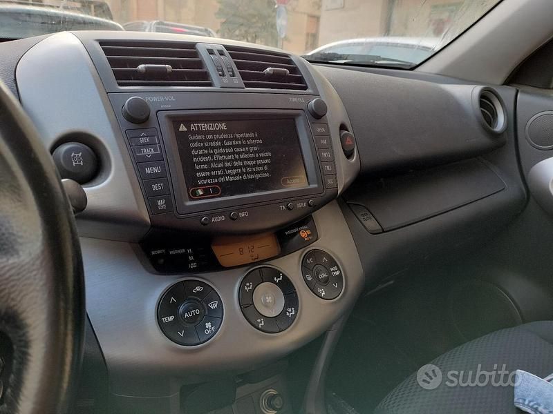 Usata Toyota RAV4 136 CV (100 kW) 2008 Grigio SUV