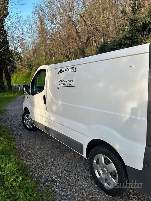 Usata Opel Vivaro 2013 Bianco Monovolume