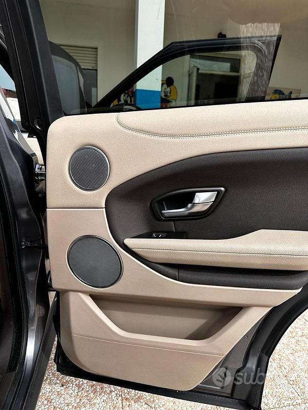 Usata Land Rover Range Rover evoque 241 CV (177 kW) 2015 Grigio Station wagon