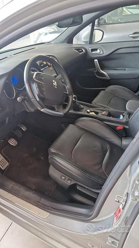 Usata Citroën DS4 110 CV (80 kW) 2011 Utilitaria