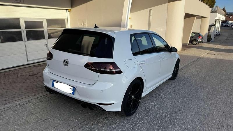 Usata VW Golf VII R 300 CV (220 kW) 2016 Bianco Utilitaria
