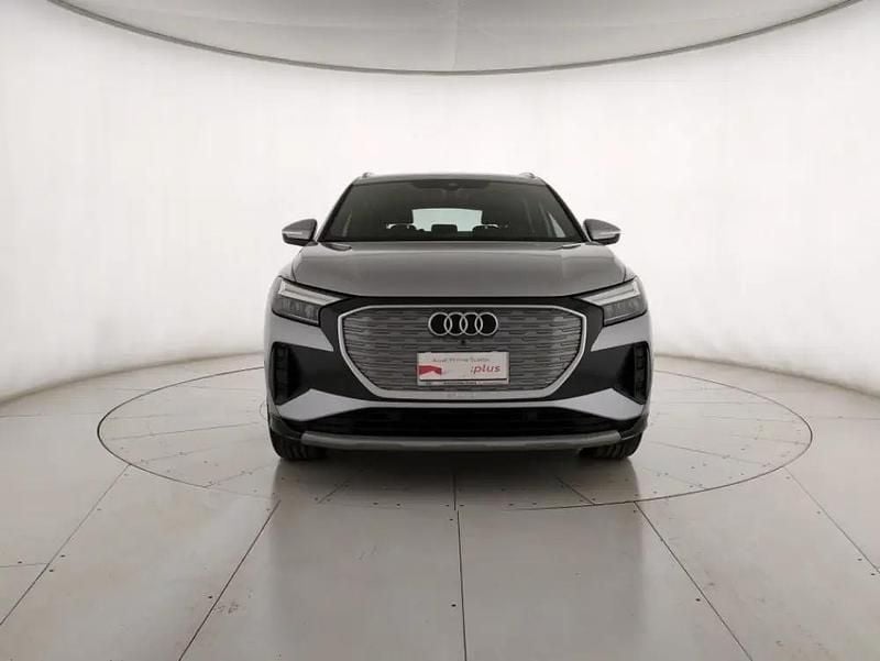 Usata Audi Q4 e-tron Advanced Plus 150 kW (204 CV) 2022 Argento floret metallizzato SUV