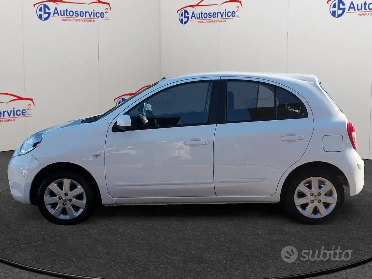 Usado Nissan Micra Tekna 80 HP (58 kW) 2011 Branco Citadino
