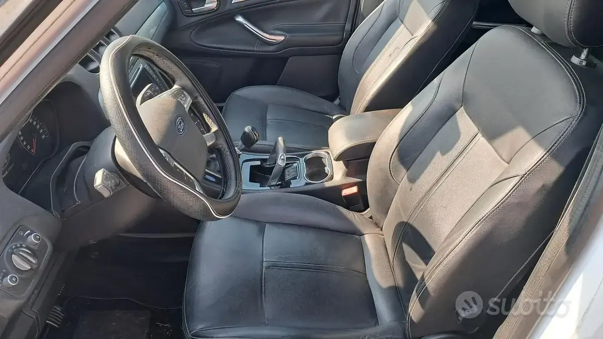Usata Ford S-MAX Titanium 200 CV (147 kW) 2011 Bianco Monovolume