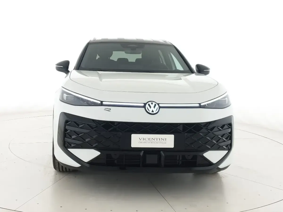 Nuova VW T-Roc R-line 150 CV (110 kW) 2026 Pure white nero SUV