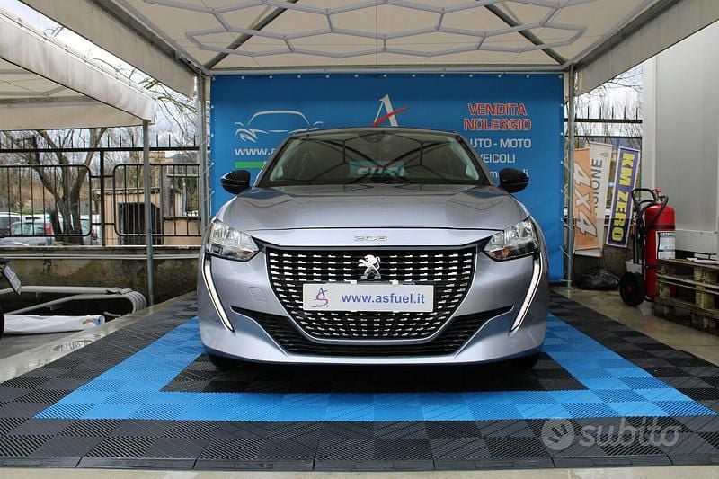 Usata Peugeot 208 Active 75 CV (55 kW) 2022 Grigio Utilitaria