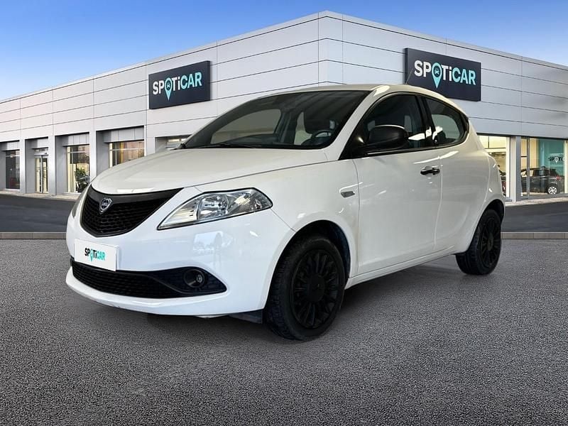 Bianco Usata 2019 Lancia Ypsilon Due volumi | 10.350 € (Buon prezzo) - Immagine 1/4