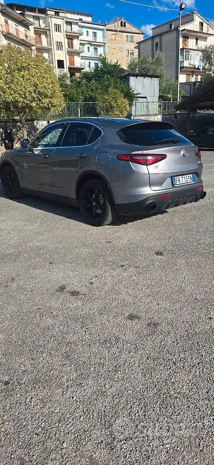 Usata Alfa Romeo Stelvio Super 280 CV (205 kW) 2017 Grigio SUV