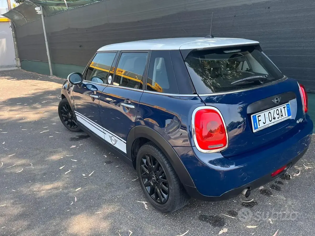 Usata Mini One D 95 CV (69 kW) 2017 Bluazzurro Utilitaria