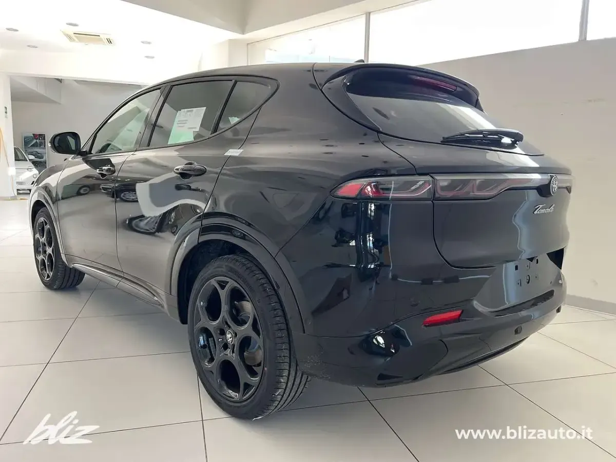 Nuova Alfa Romeo Tonale Sprint 174 CV (127 kW) 2026 Nero alfa SUV