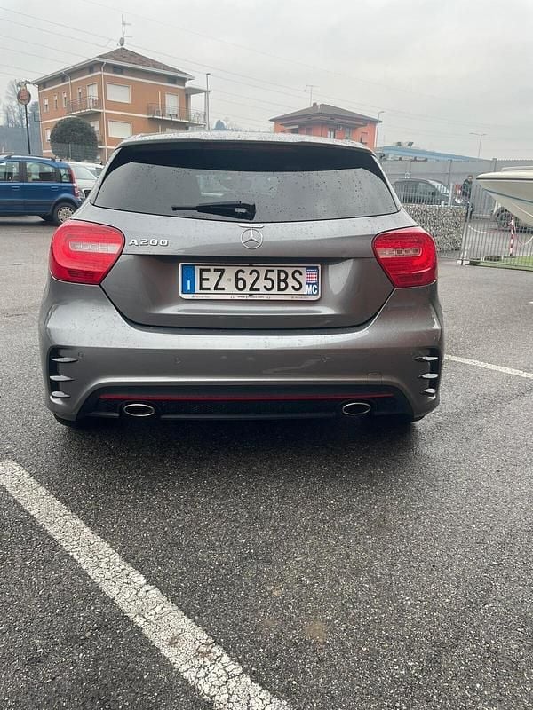 Usata Mercedes A200 Edition 160 CV (117 kW) 2015 Grigio Berlina
