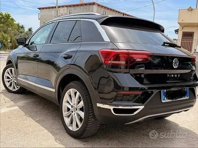 Usata VW T-Roc 150 CV (110 kW) 2018 Nero SUV