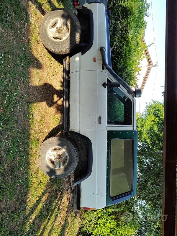 Bianco Usata 1988 Nissan Patrol SUV | 7500 € - Immagine 1/2