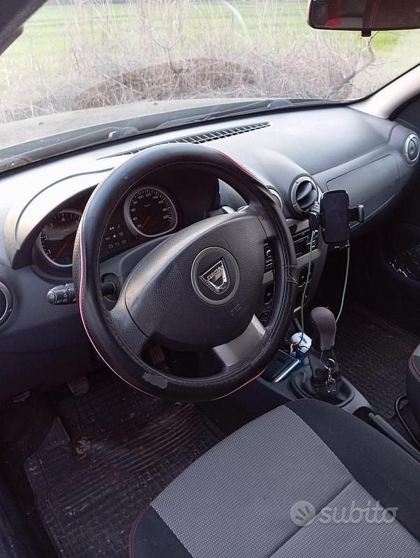 Usata Dacia Duster 110 CV (80 kW) 2013 Nero SUV