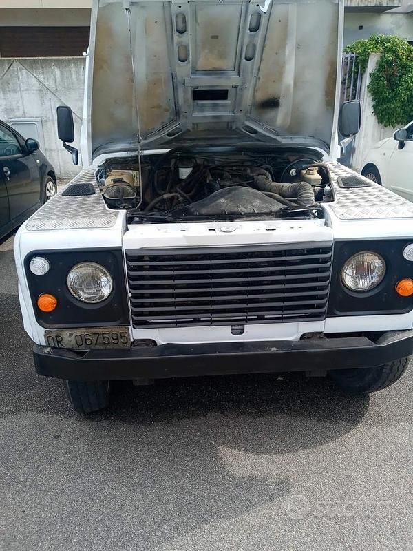 Usata Land Rover Defender 1988 Bianco SUV