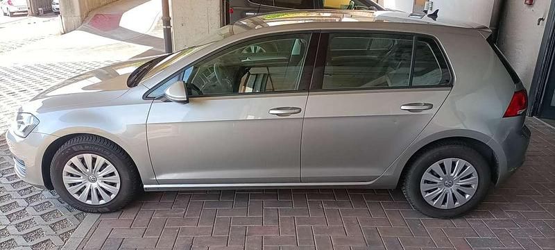 Usata VW Golf VII Trendline 90 CV (66 kW) 2017 Grigio Berlina