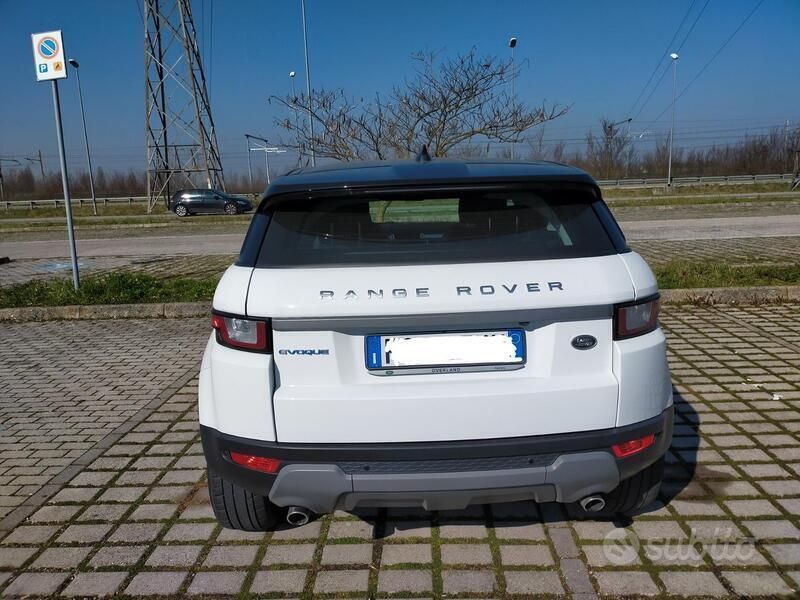 Usata Land Rover Range Rover evoque HSE Dynamic 150 CV (110 kW) 2017 Bianco SUV