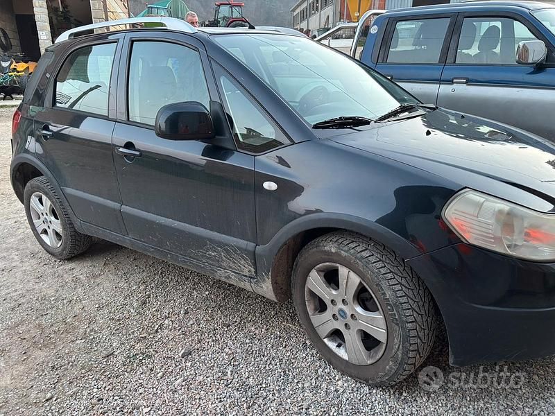 Usata Fiat Sedici 120 CV (88 kW) 2007 SUV