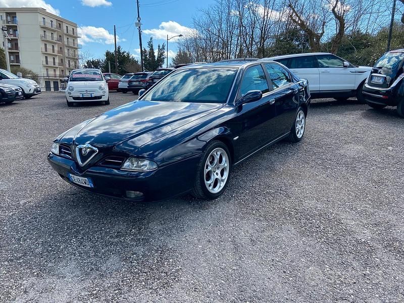 Usata Alfa Romeo 166 Progression 150 CV (110 kW) 2003 Blu Berlina