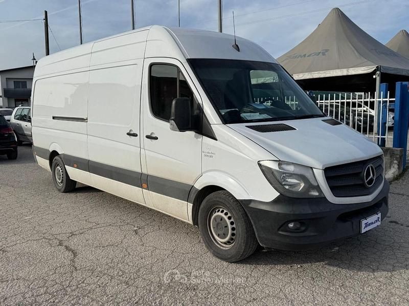 Bianco Usata 2018 Mercedes Sprinter Furgone | 17.460 € (Cara) - Immagine 1/4