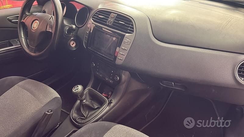 Usata Fiat Bravo Dynamic 120 CV (88 kW) 2011 Marrone Utilitaria