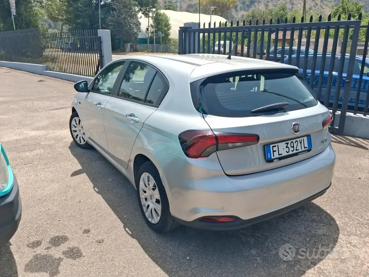 Usata Fiat Tipo S 120 CV (88 kW) 2018 Grigio Station wagon