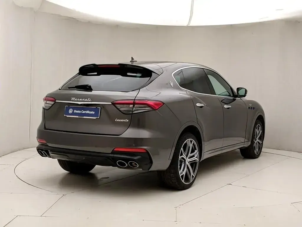 Usata Maserati Levante GT 330 CV (242 kW) 2022 Grigio SUV
