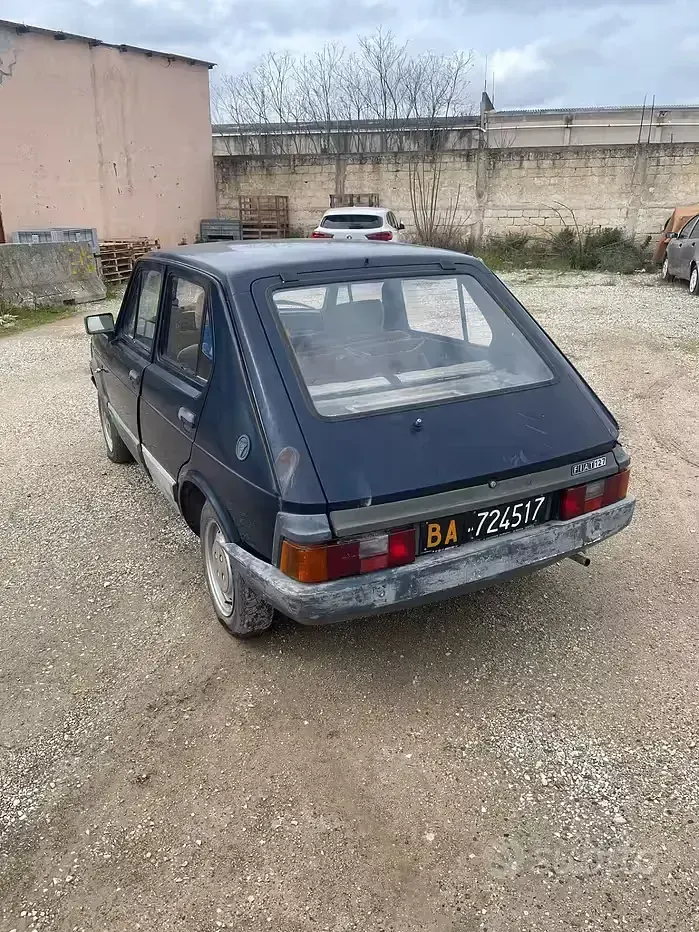Usata Fiat 127 50 CV (36 kW) 1983 Blu Utilitaria