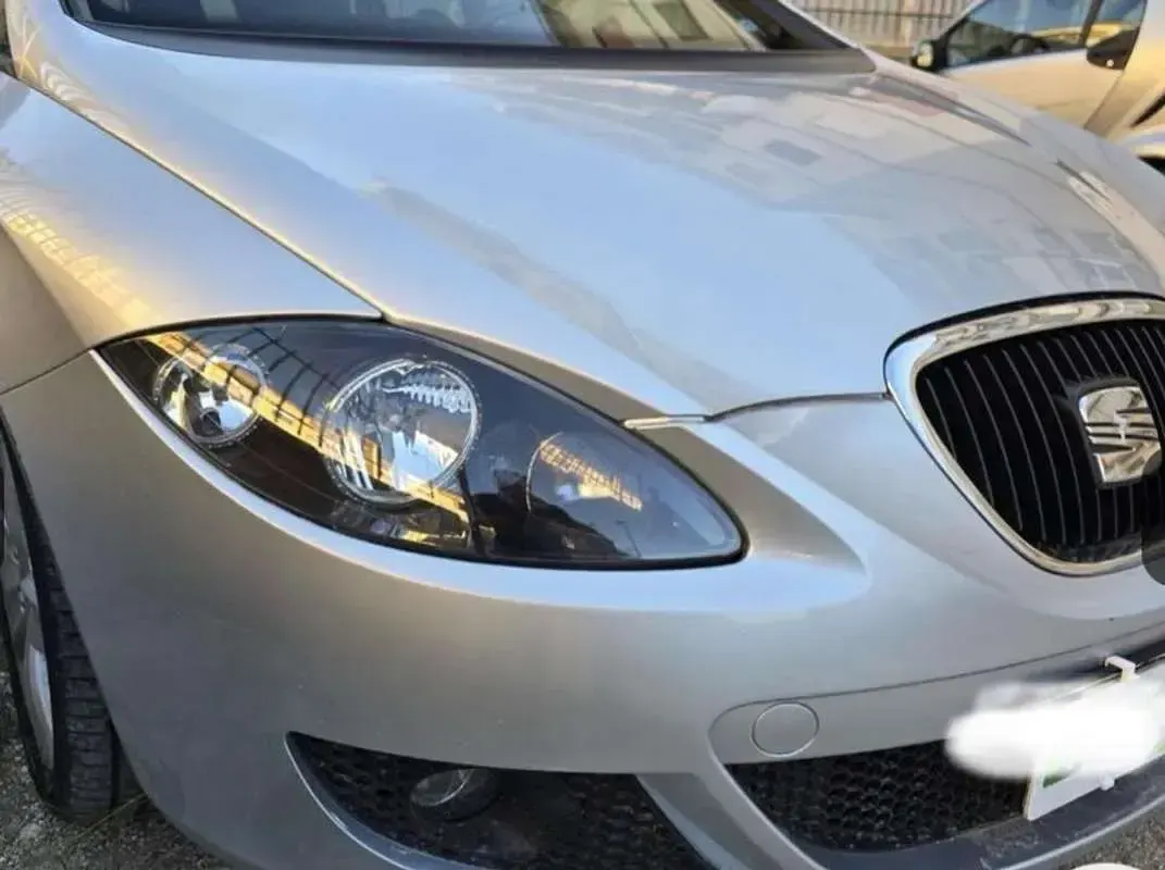 Usata Seat Leon Stylance 105 CV (77 kW) 2008 Argento Utilitaria