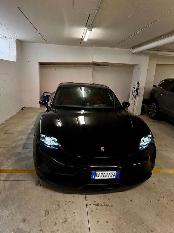 Usata Porsche Taycan 4S Performance Package 139 kW (190 CV) 2023 Berlina