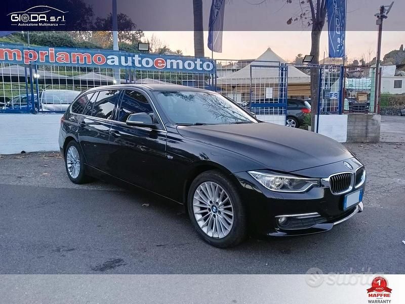 Usata BMW 318 Luxury Line 142 CV (104 kW) 2014 Nero Station wagon