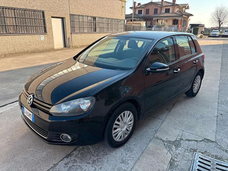 Usata VW Golf VI Highline 122 CV (89 kW) 2011 Nero Utilitaria