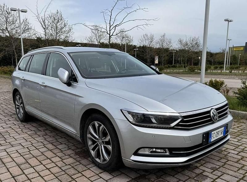 Usata VW Passat Highline 150 CV (110 kW) 2016 Station wagon