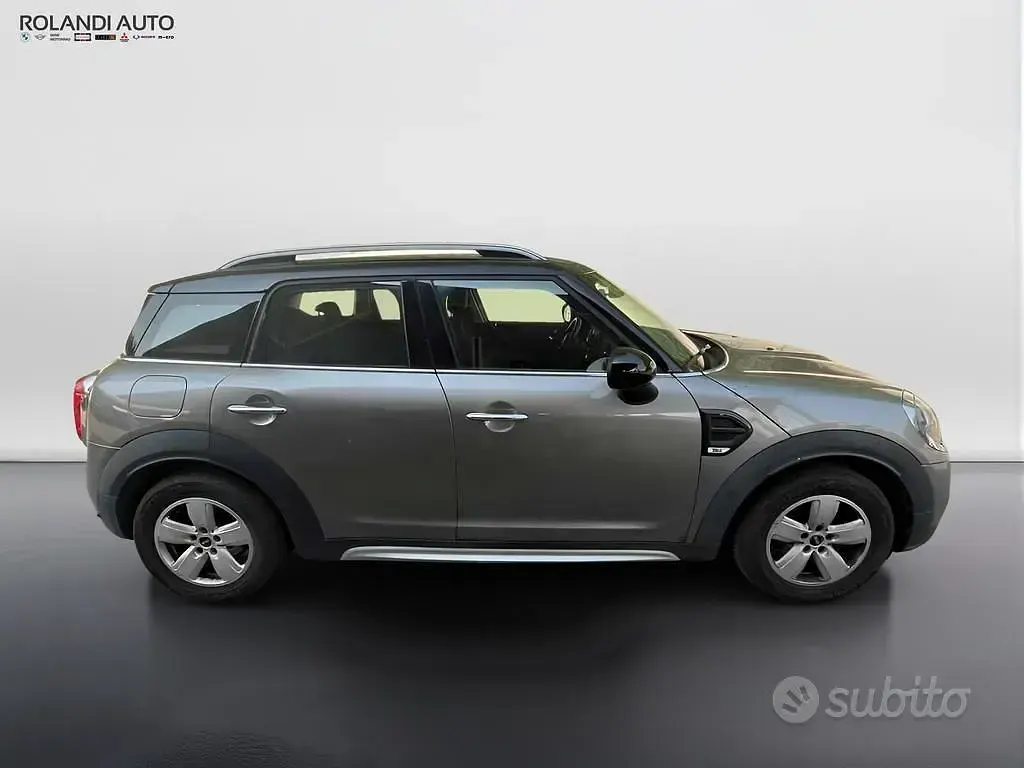 Usata Mini One D Countryman Business 116 CV (85 kW) 2018 Argento SUV